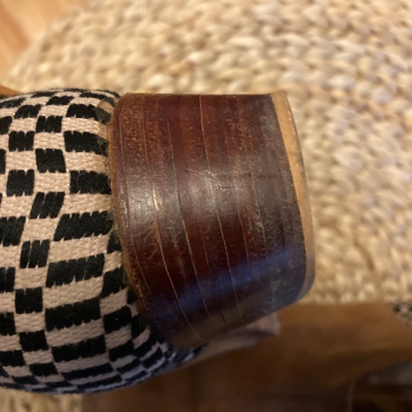 Root Collective Espe Boots in Midnight - Picture 7 of 10